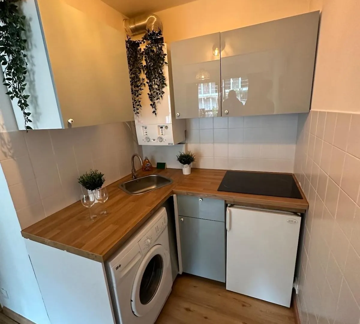 Apartament Bohemian Studio In Menton Close To Sea With Parking
