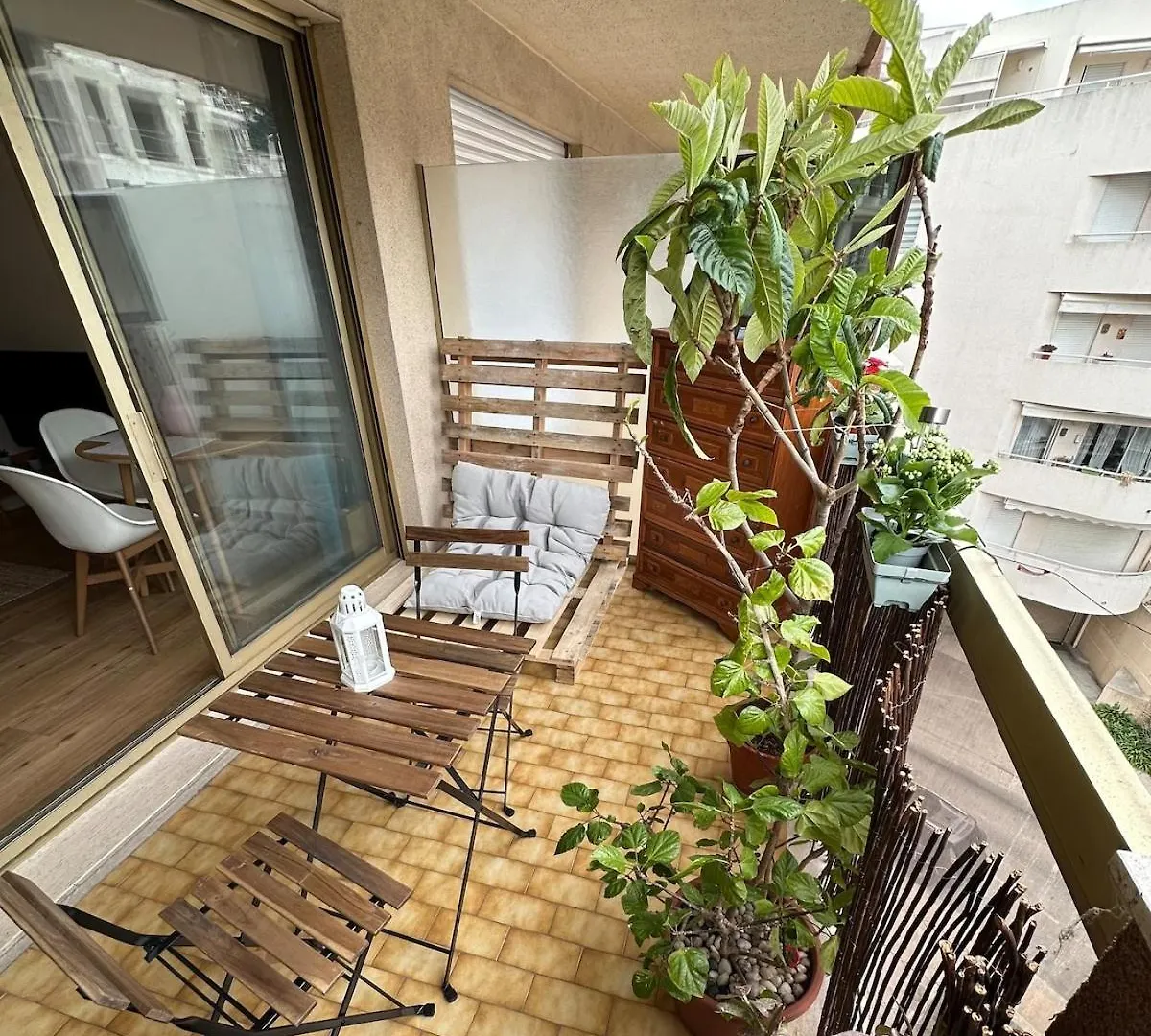 Bohemian Studio In Menton Close To Sea With Parking Apartament